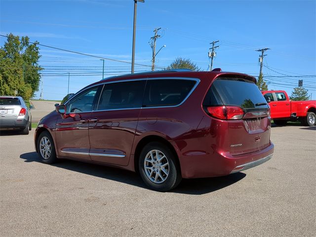 2020 Chrysler Pacifica Touring-L