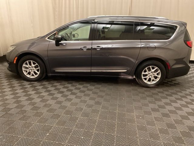 2020 Chrysler Pacifica Touring-L