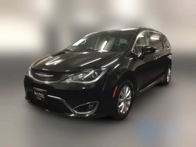 2020 Chrysler Pacifica Touring-L