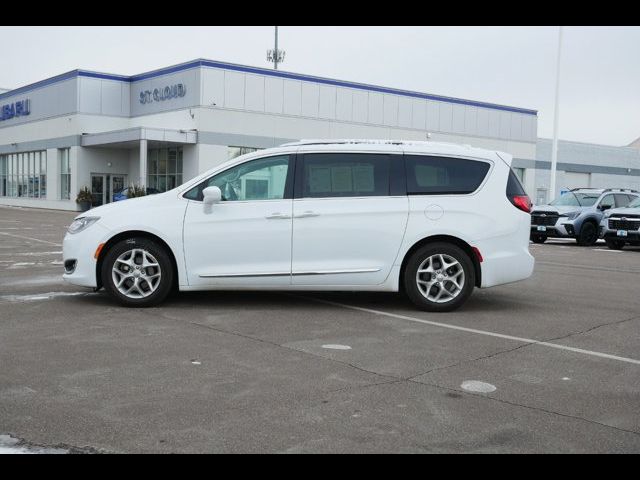 2020 Chrysler Pacifica Touring-L