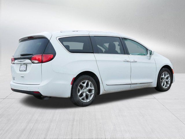 2020 Chrysler Pacifica Touring-L