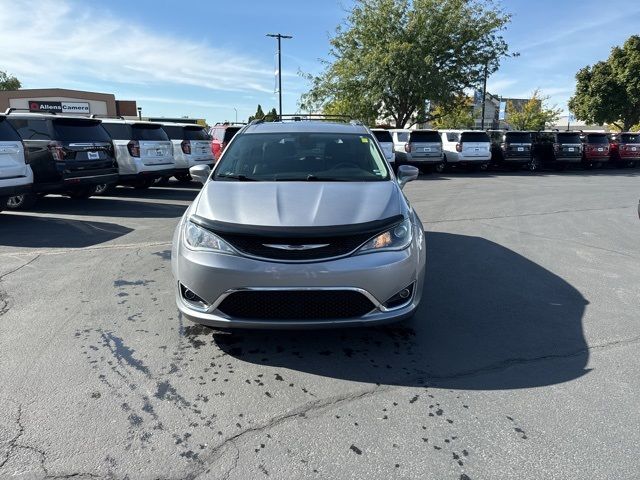 2020 Chrysler Pacifica Touring-L