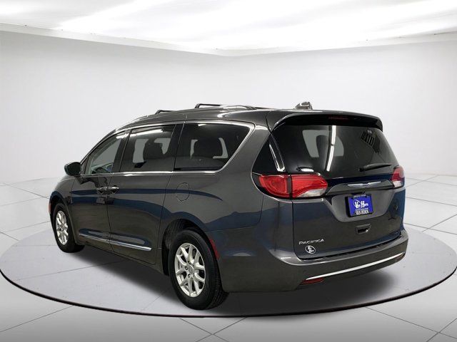 2020 Chrysler Pacifica Touring-L