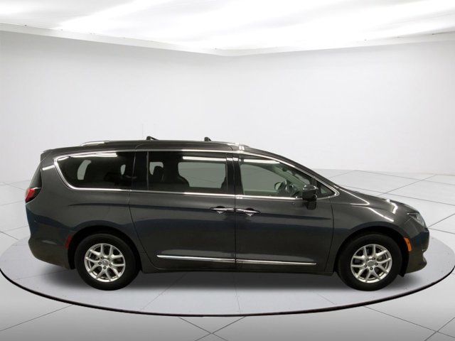 2020 Chrysler Pacifica Touring-L