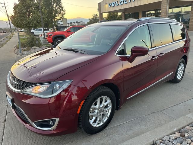 2020 Chrysler Pacifica Touring-L