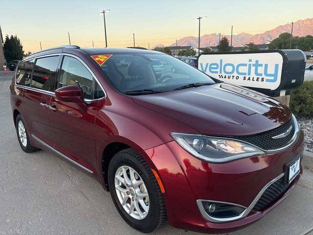 2020 Chrysler Pacifica Touring-L