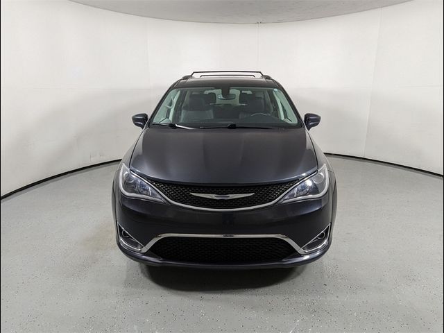 2020 Chrysler Pacifica Touring-L