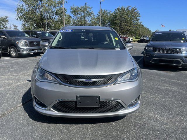 2020 Chrysler Pacifica Touring-L