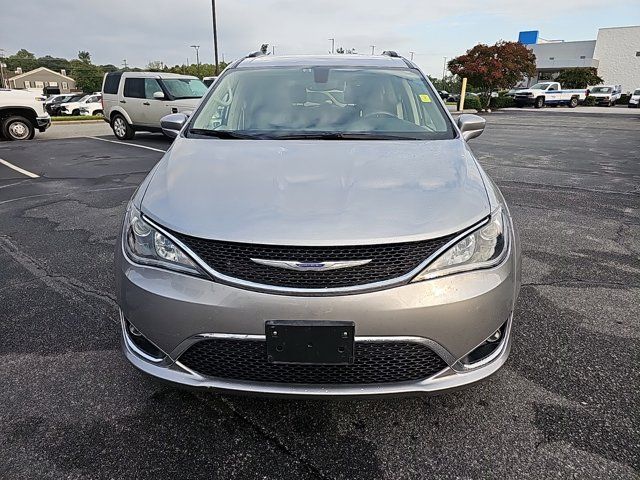 2020 Chrysler Pacifica Touring-L