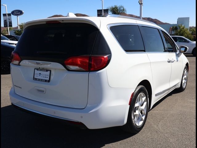 2020 Chrysler Pacifica Touring-L