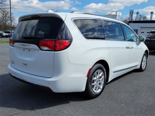 2020 Chrysler Pacifica Touring-L