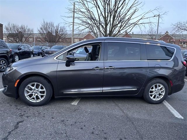 2020 Chrysler Pacifica Touring-L