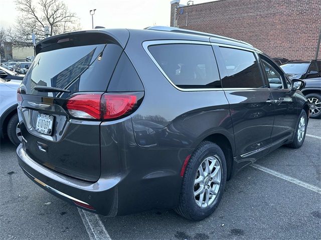 2020 Chrysler Pacifica Touring-L