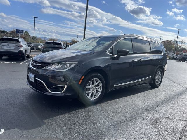 2020 Chrysler Pacifica Touring-L