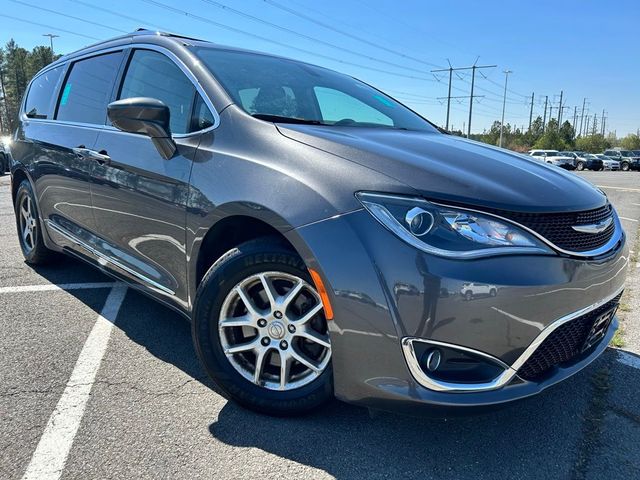 2020 Chrysler Pacifica Touring-L
