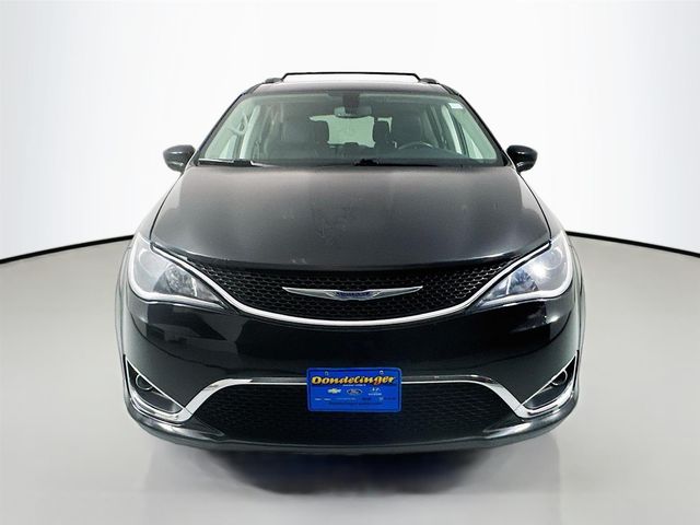 2020 Chrysler Pacifica Touring-L