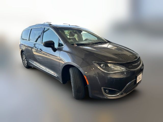 2020 Chrysler Pacifica Touring-L