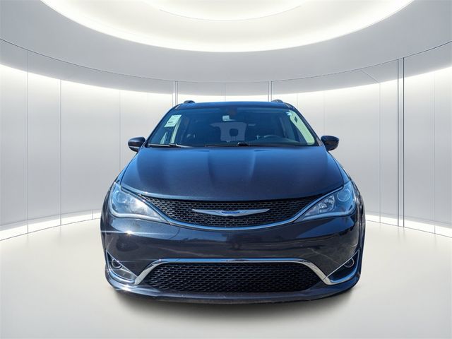 2020 Chrysler Pacifica Touring-L