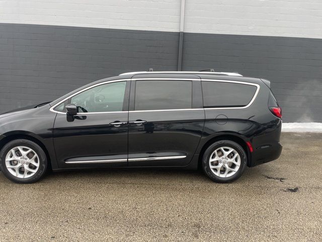 2020 Chrysler Pacifica Touring-L 35th Anniversary