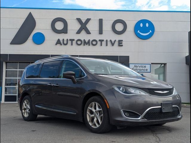 2020 Chrysler Pacifica Touring-L