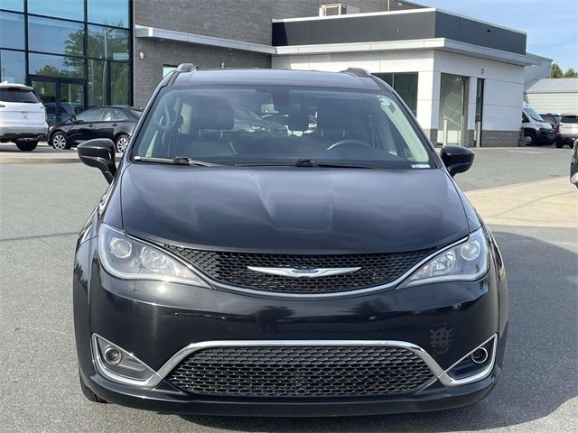 2020 Chrysler Pacifica Touring-L