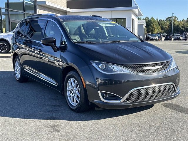 2020 Chrysler Pacifica Touring-L