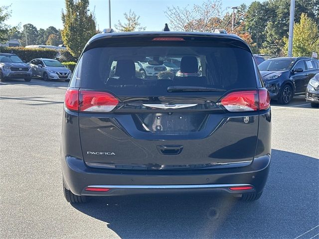 2020 Chrysler Pacifica Touring-L