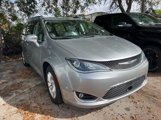 2020 Chrysler Pacifica Touring-L