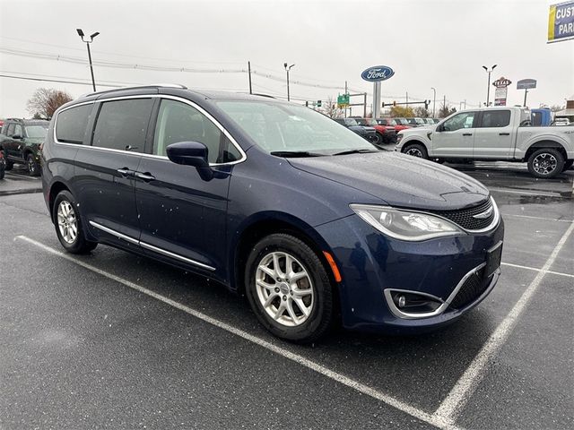 2020 Chrysler Pacifica Touring-L