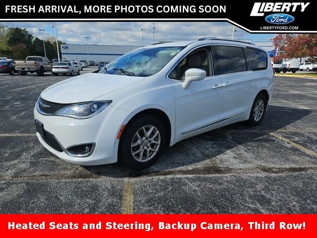 2020 Chrysler Pacifica Touring-L