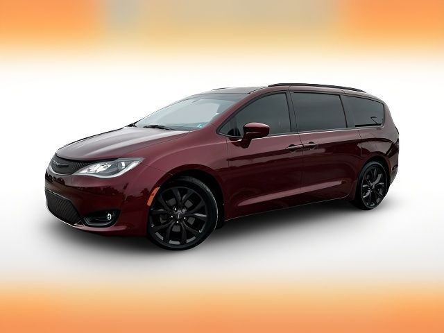 2020 Chrysler Pacifica Touring-L