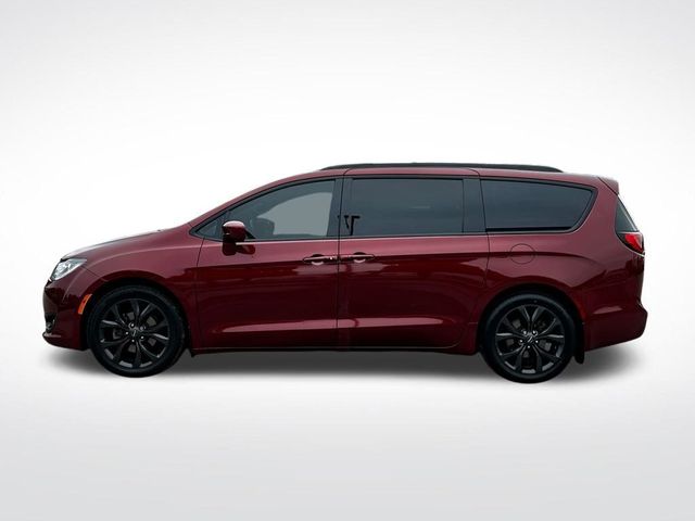 2020 Chrysler Pacifica Touring-L