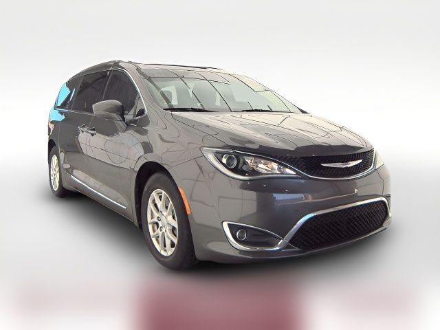 2020 Chrysler Pacifica Touring-L