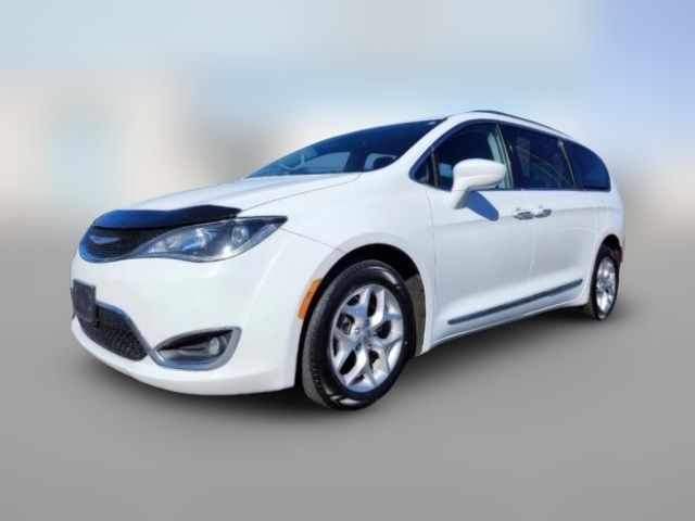 2020 Chrysler Pacifica Touring-L