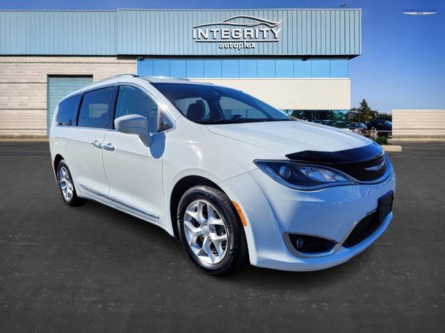 2020 Chrysler Pacifica Touring-L