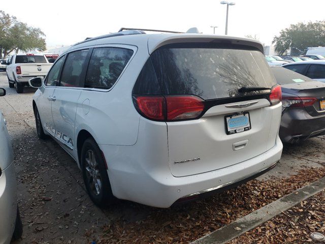 2020 Chrysler Pacifica Touring-L