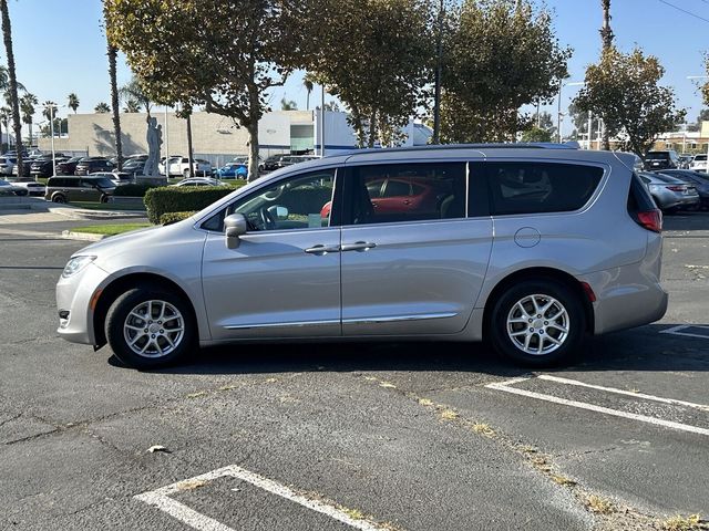 2020 Chrysler Pacifica Touring-L