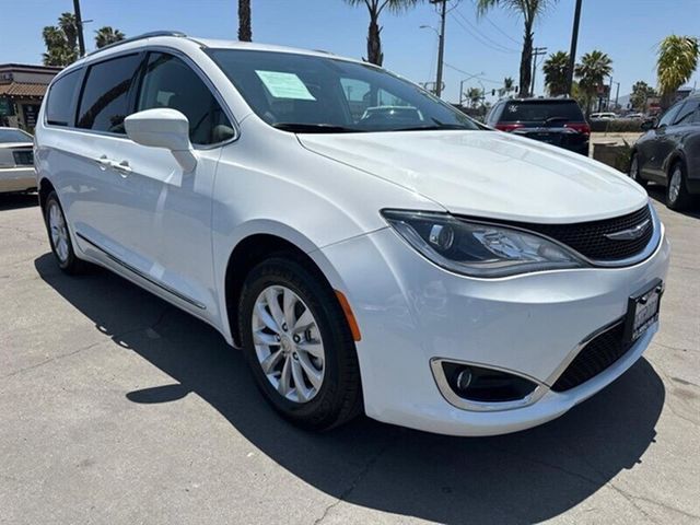 2020 Chrysler Pacifica Touring-L