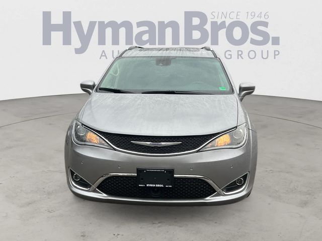 2020 Chrysler Pacifica Touring-L