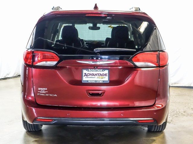 2020 Chrysler Pacifica Touring-L