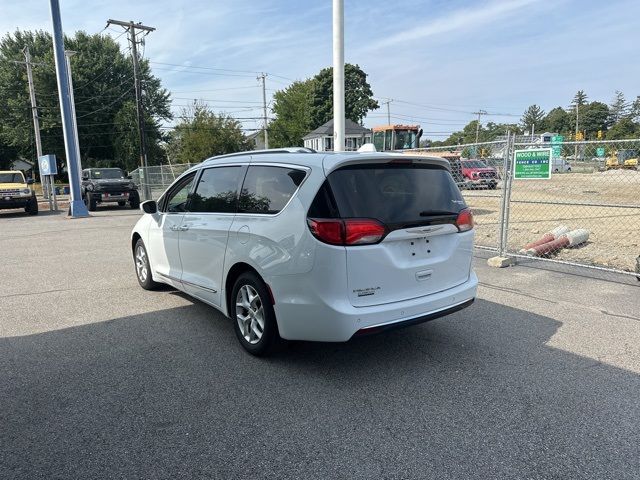 2020 Chrysler Pacifica Touring-L