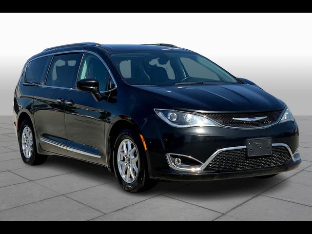 2020 Chrysler Pacifica Touring-L