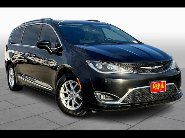 2020 Chrysler Pacifica Touring-L