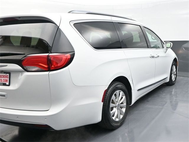 2020 Chrysler Pacifica Touring-L