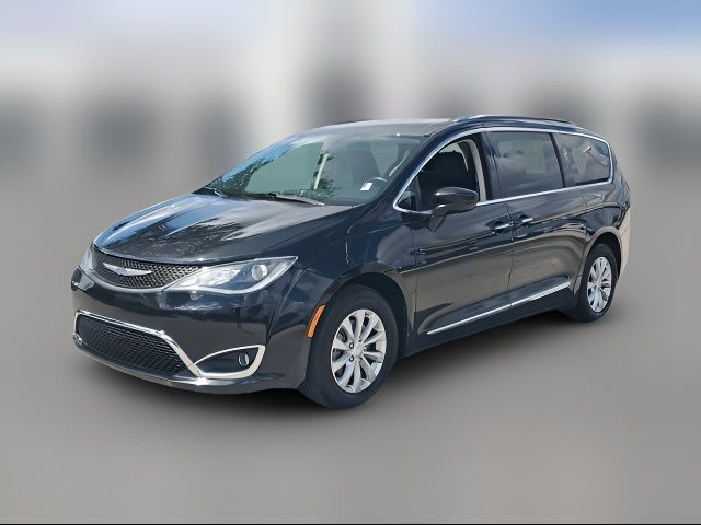 2020 Chrysler Pacifica Touring-L