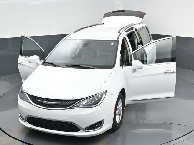 2020 Chrysler Pacifica Touring-L