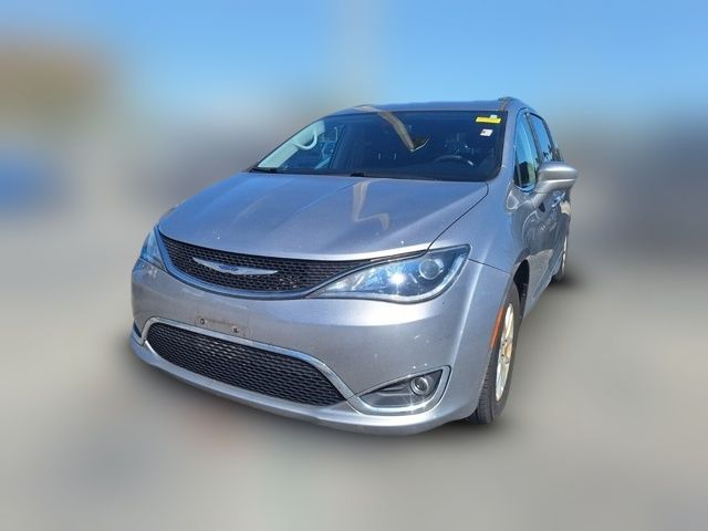 2020 Chrysler Pacifica Touring-L