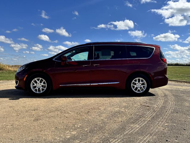 2020 Chrysler Pacifica Touring-L