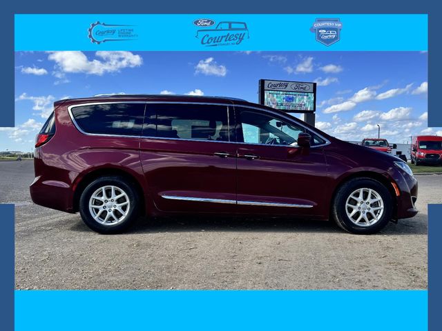 2020 Chrysler Pacifica Touring-L