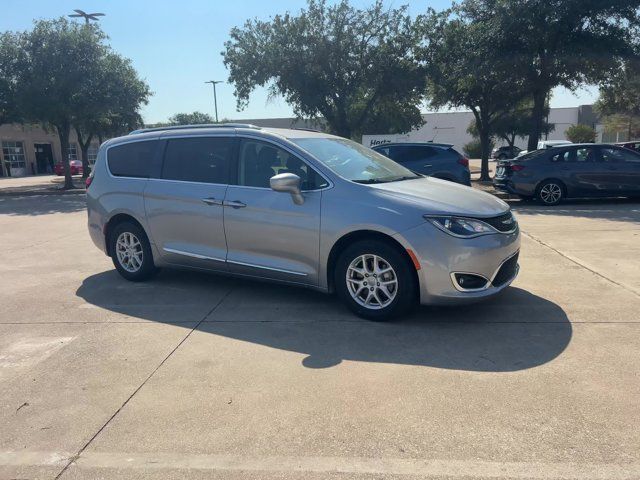 2020 Chrysler Pacifica Touring-L